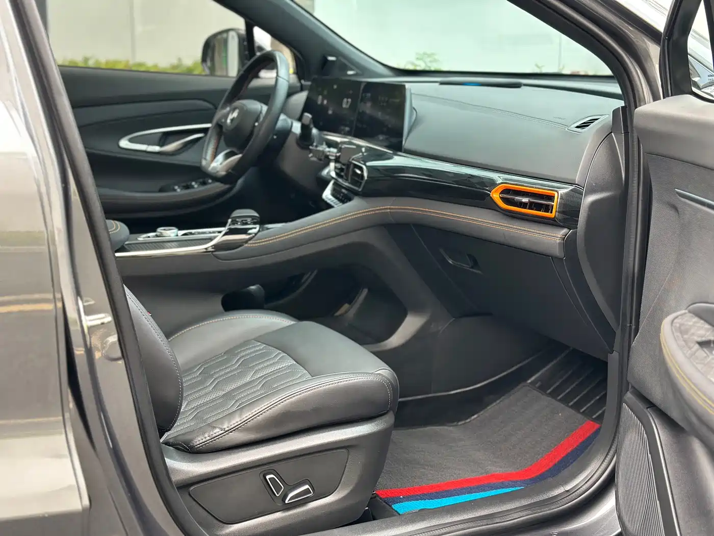 CHANGAN UNI-T