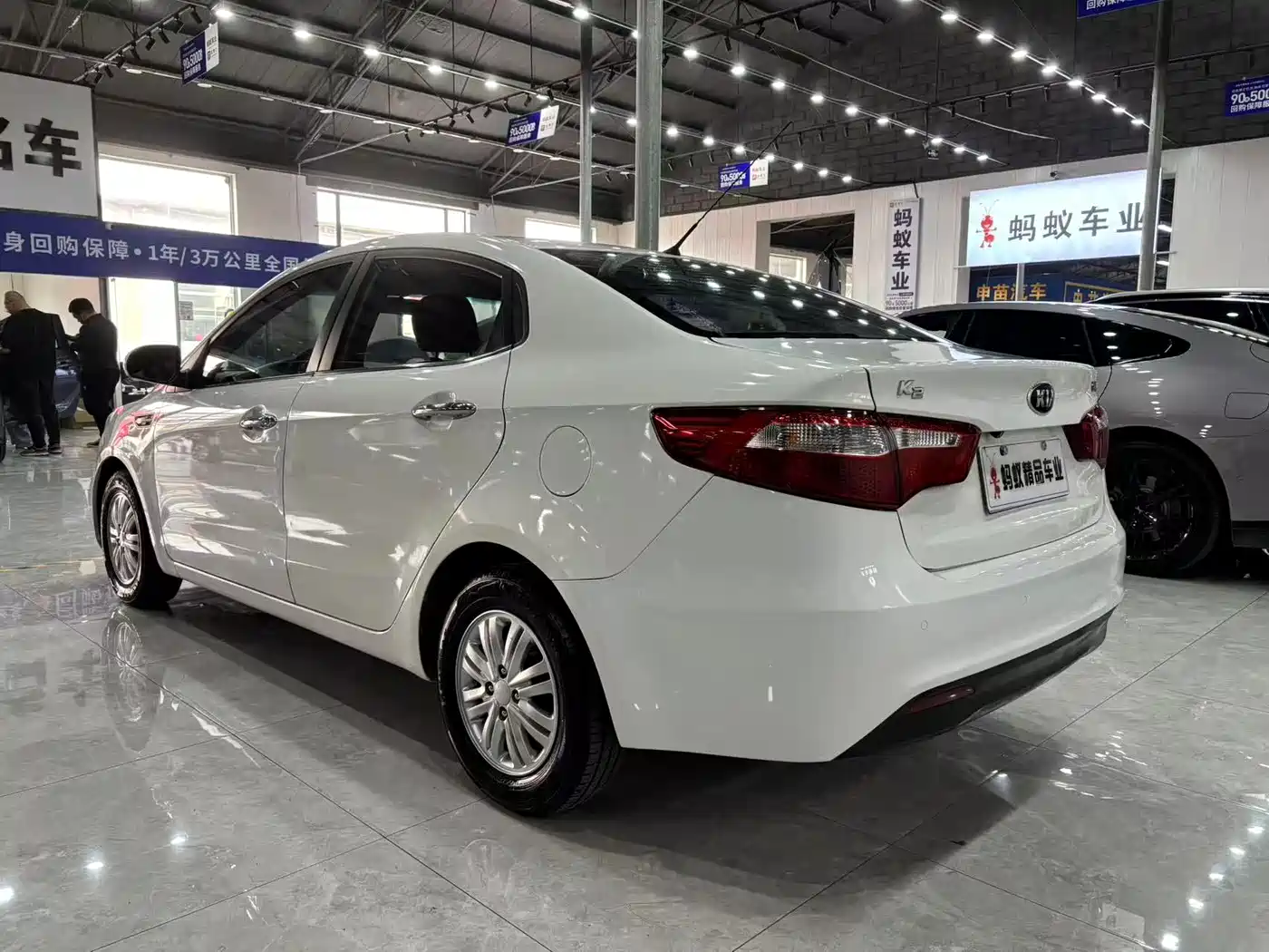 Kia K2 2012 2012 Sedan 1.4L AT GLS Commemorative Edition