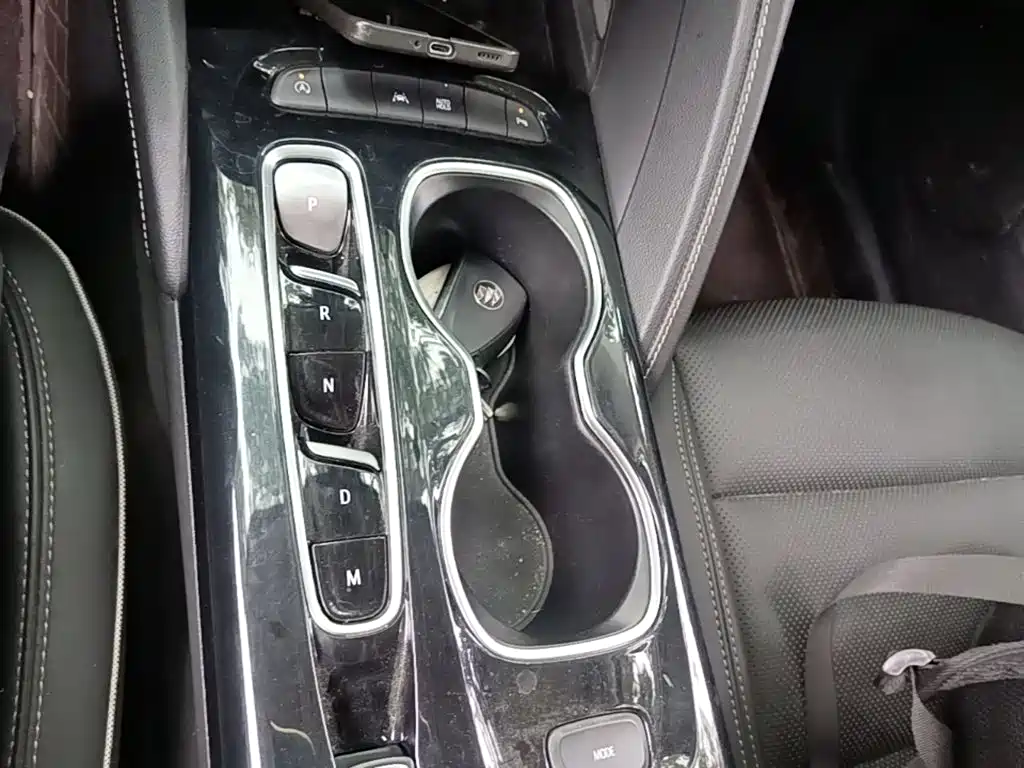 Фото 14 - Buick Envision Plus