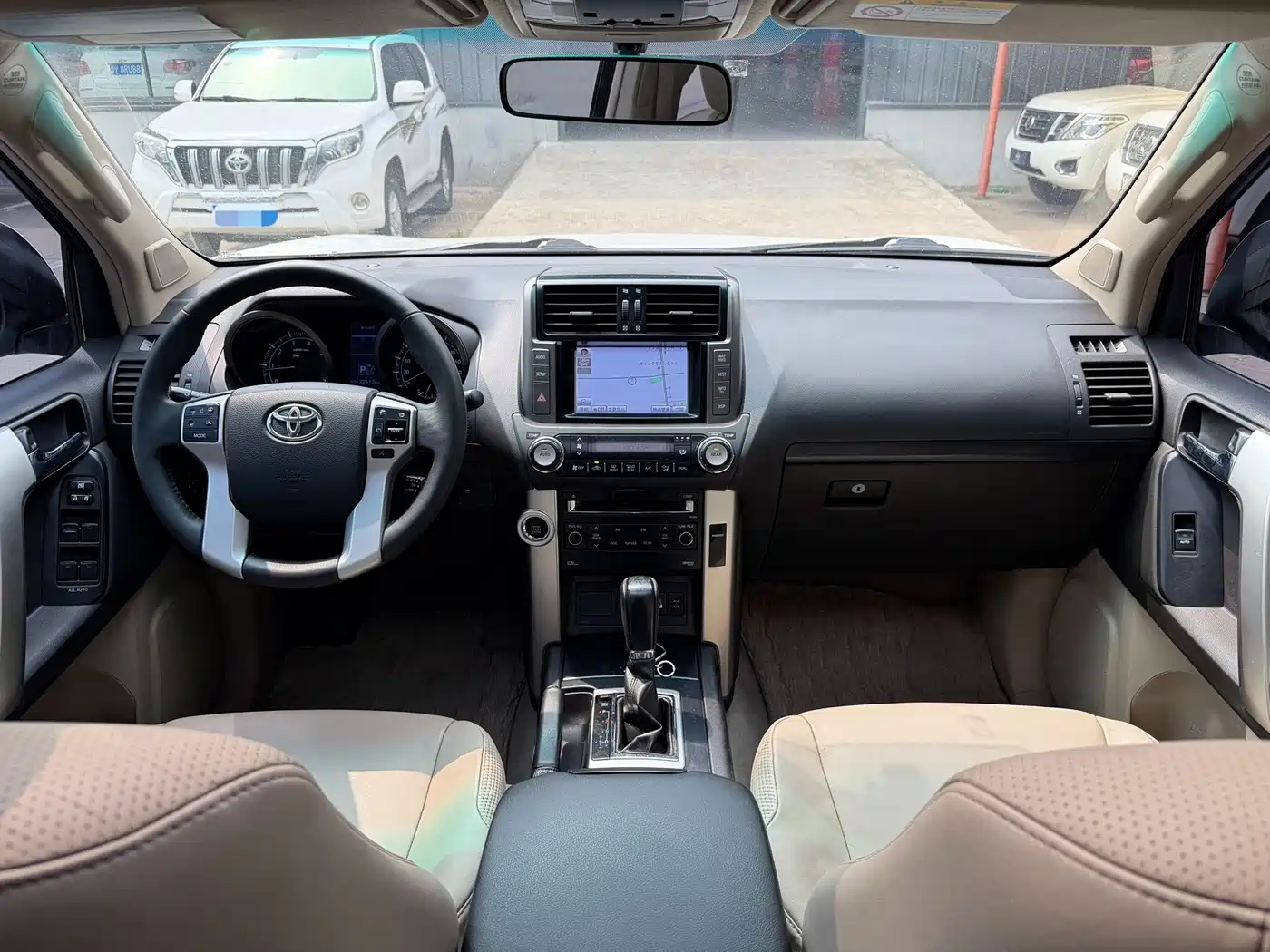 Toyota Prado 2010 4.0L Automatic TX-L NAVI фото 23