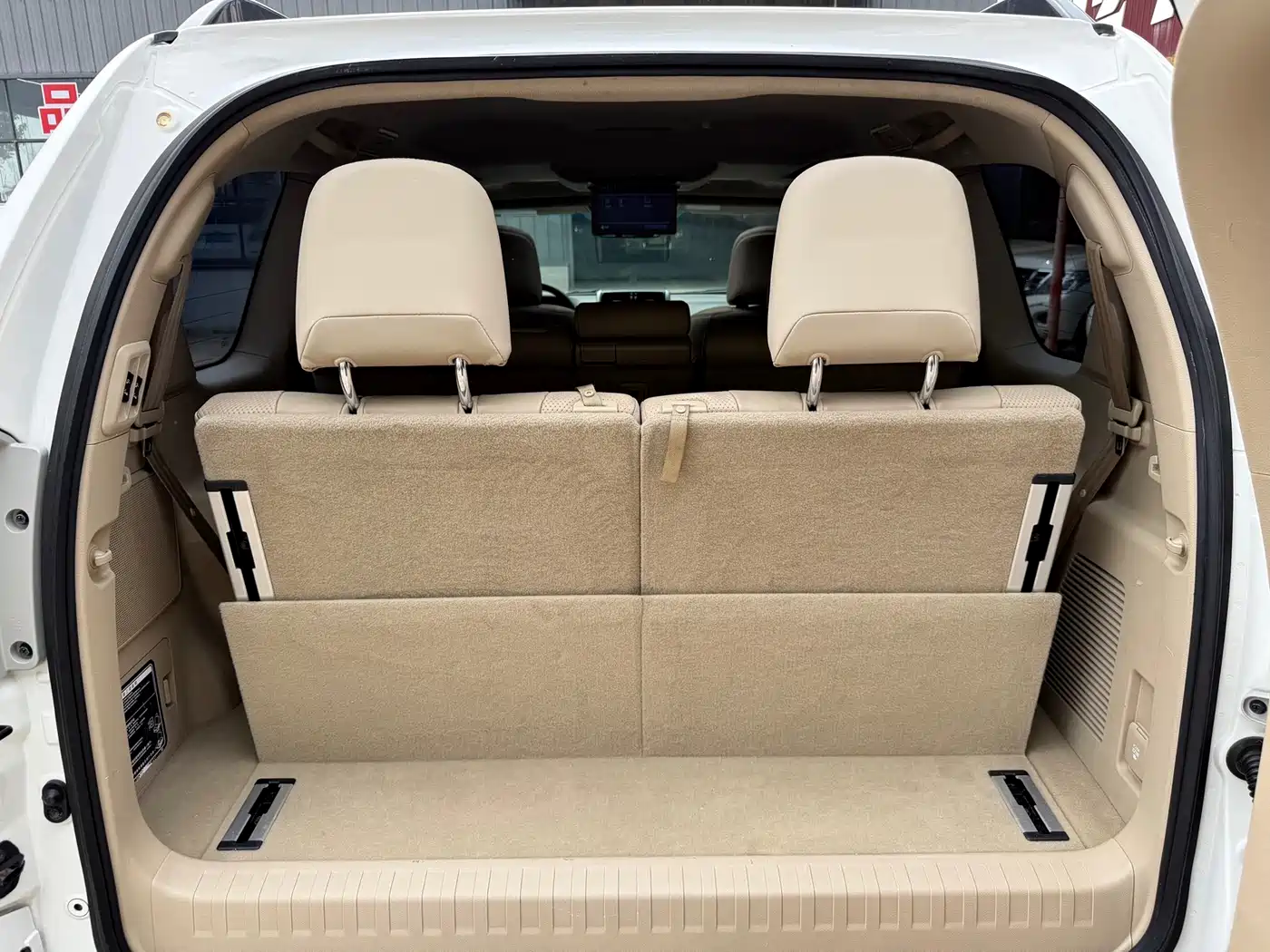 Toyota Prado 2010 4.0L Automatic TX-L NAVI фото 29