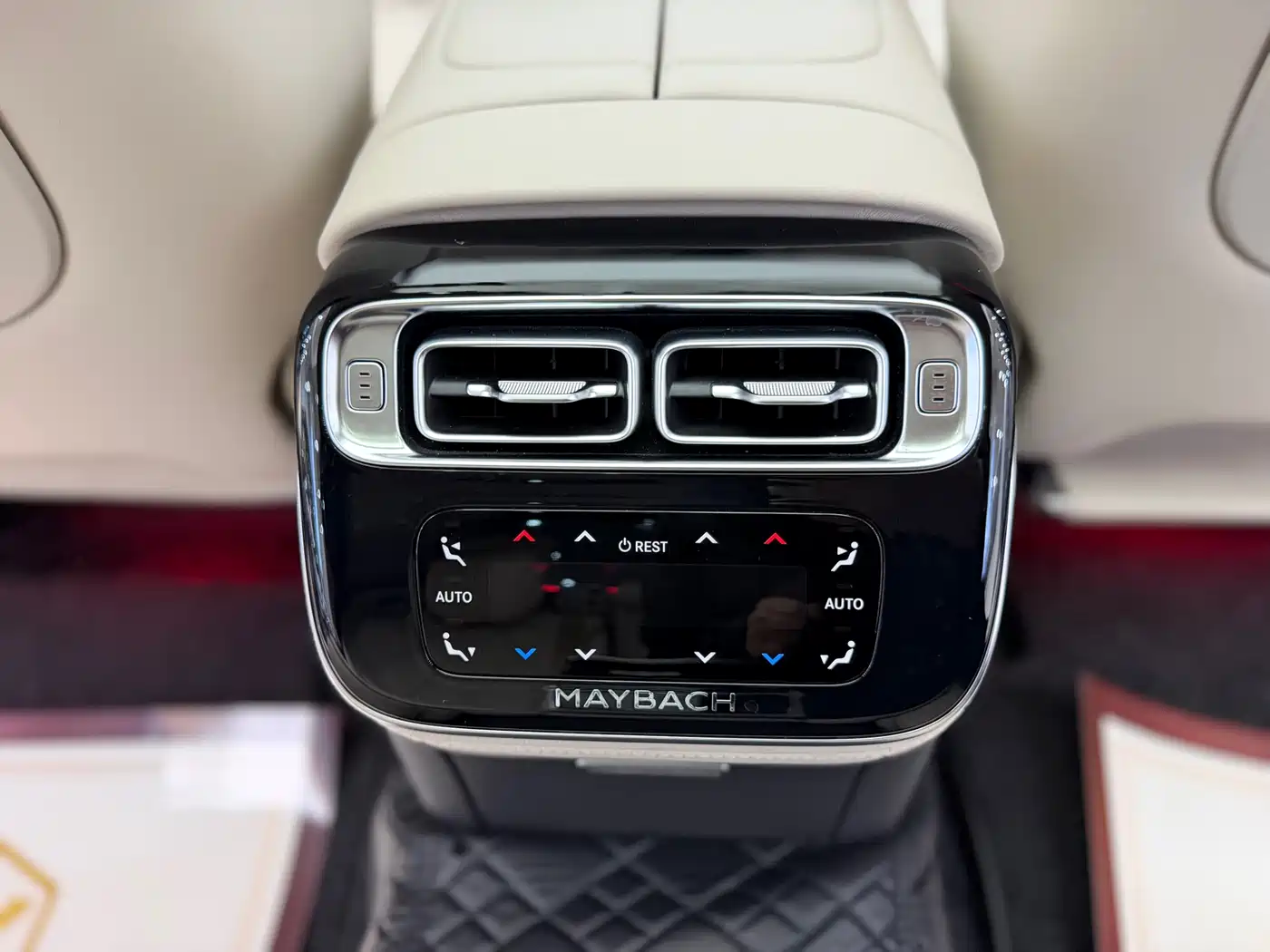 Mercedes-Benz Maybach S-Class 2024 Facelift S 480 4MATIC фото 12