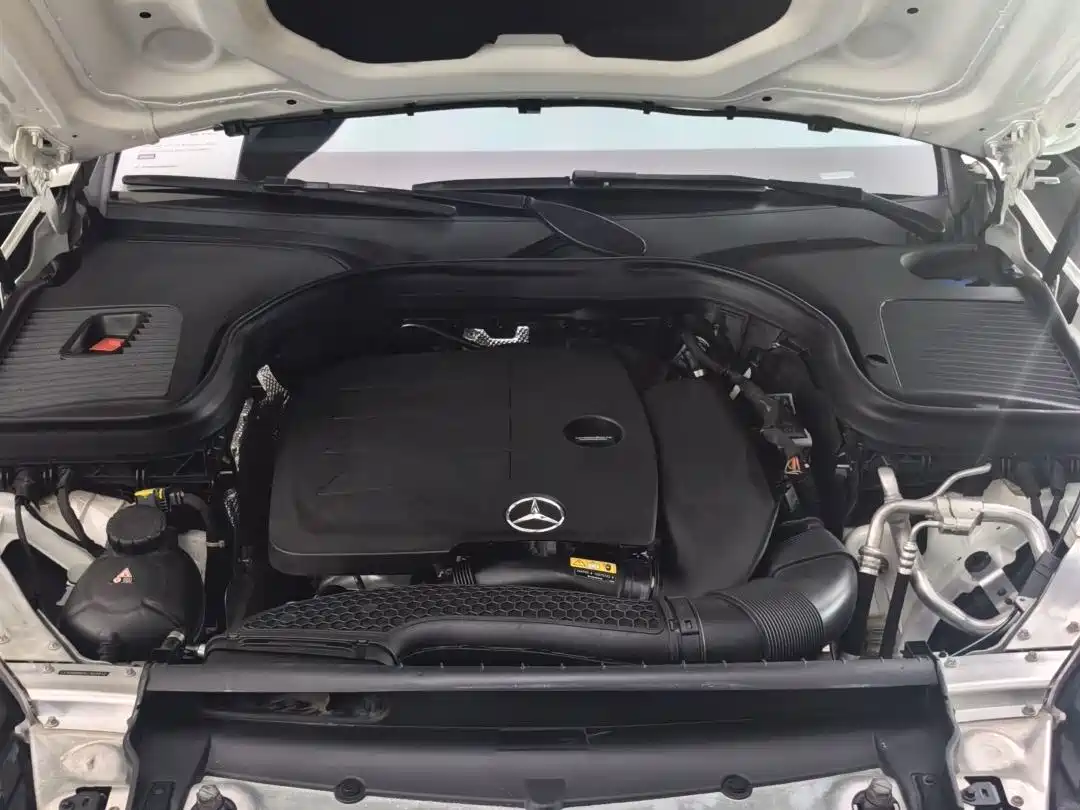 Mercedes-Benz GLC 2020 Facelift GLC 260 L 4MATIC Dynamic фото 18