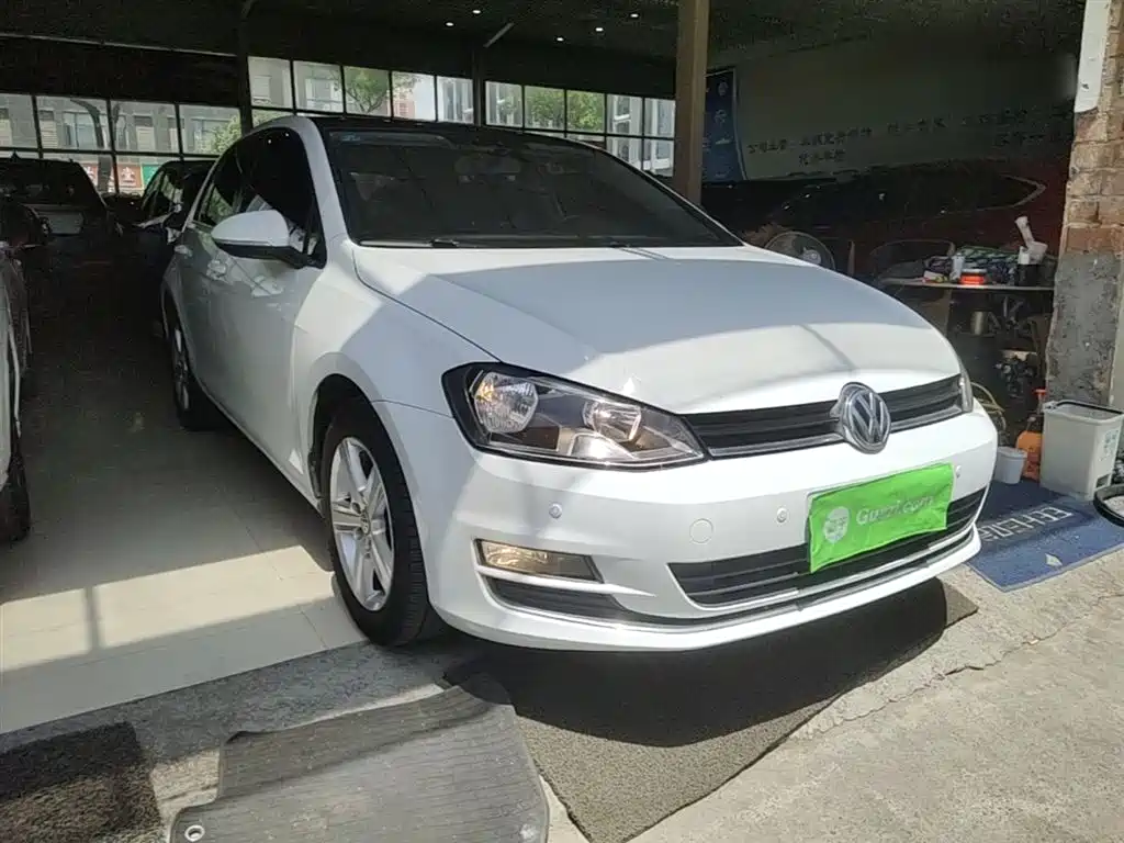 Volkswagen Golf 2016 1.6L Automatic Comfort фото 4