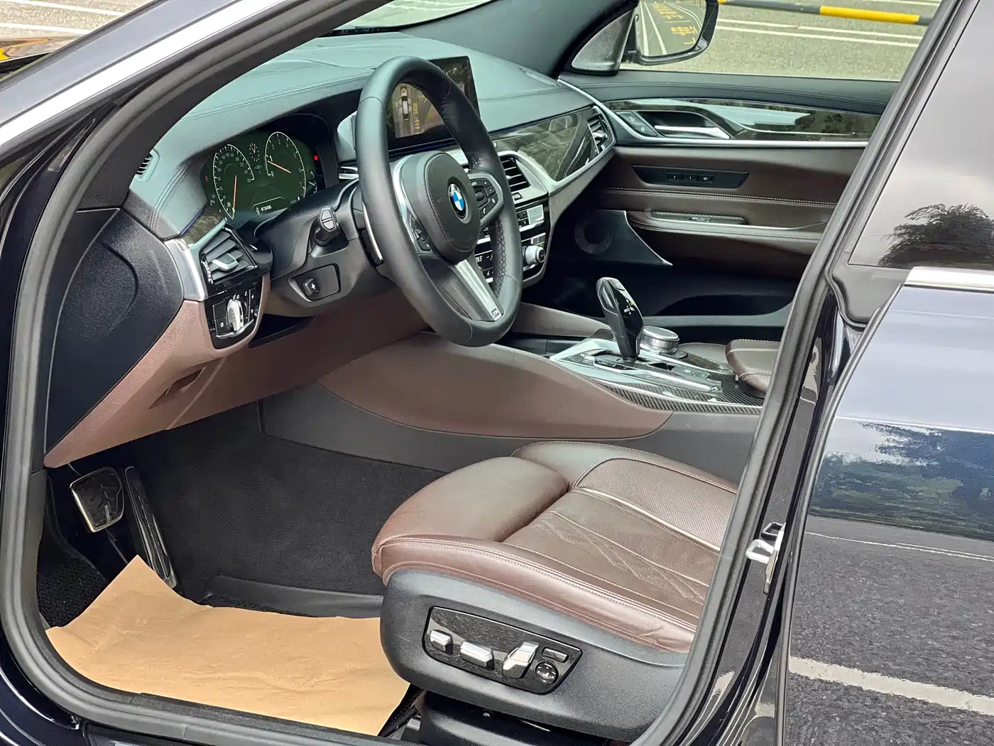 BMW 6 Series GT 2019 630i M Sport Grand Tourer Edition фото 7