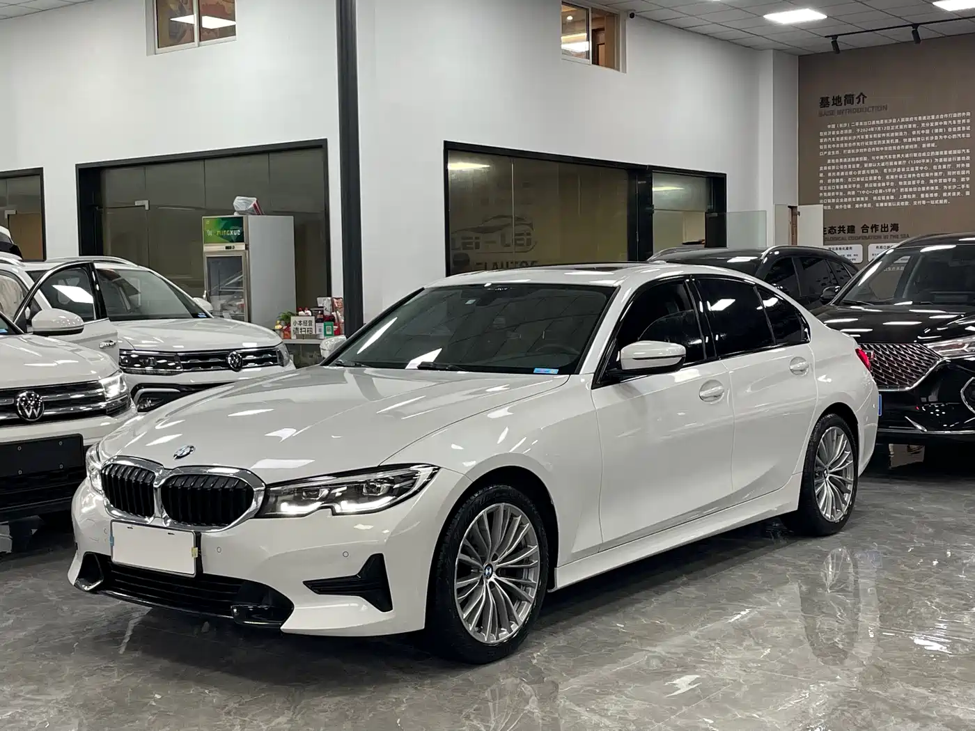 BMW 3-SERIES