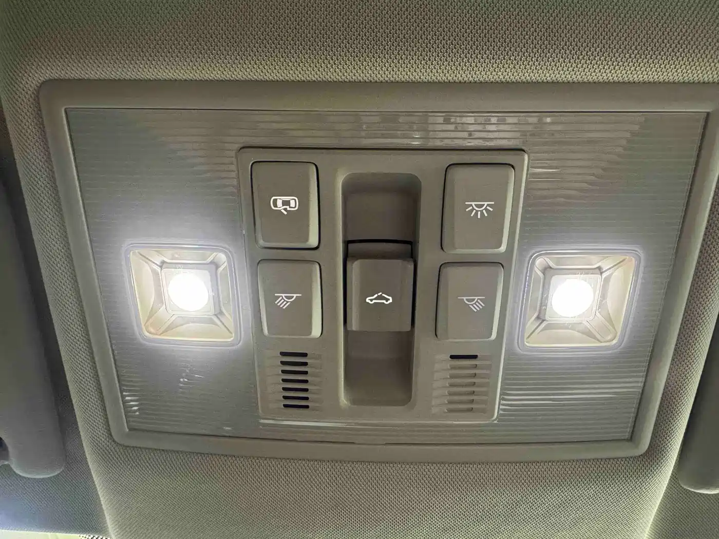 Volkswagen Lavida 2022 1.5L Auto Comfort Edition фото 14