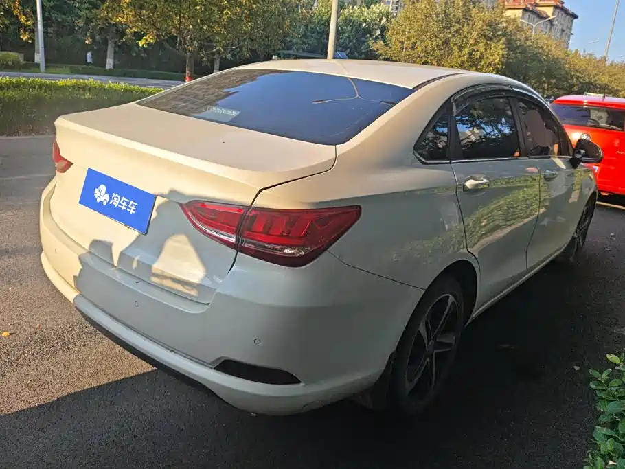 BAIC Senova D50 2018 2018 1.5L CVT Premium Smart Connect Edition