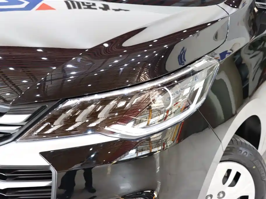 SAIC MAXUS CHASE G50