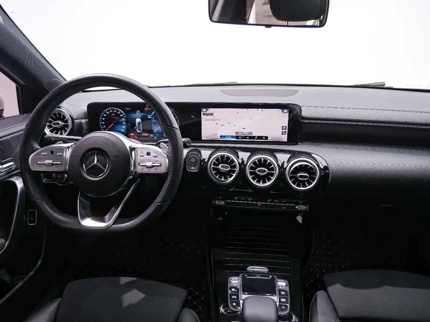 Mercedes-Benz A-Class 2021 A 200 L Sport Sedan Fashion Edition фото 15