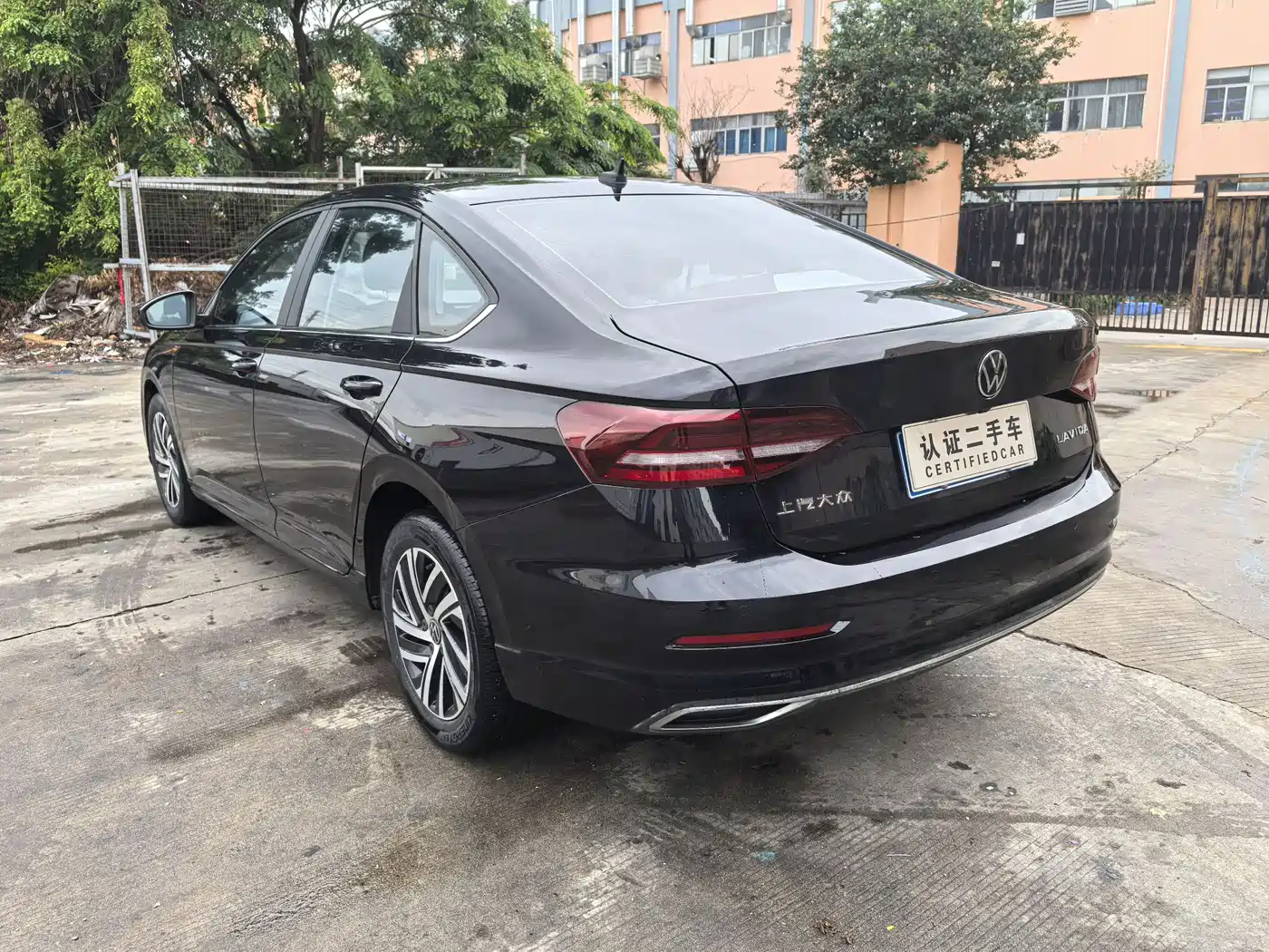 Volkswagen Lavida 2022 1.5L Auto Comfort Edition фото 9