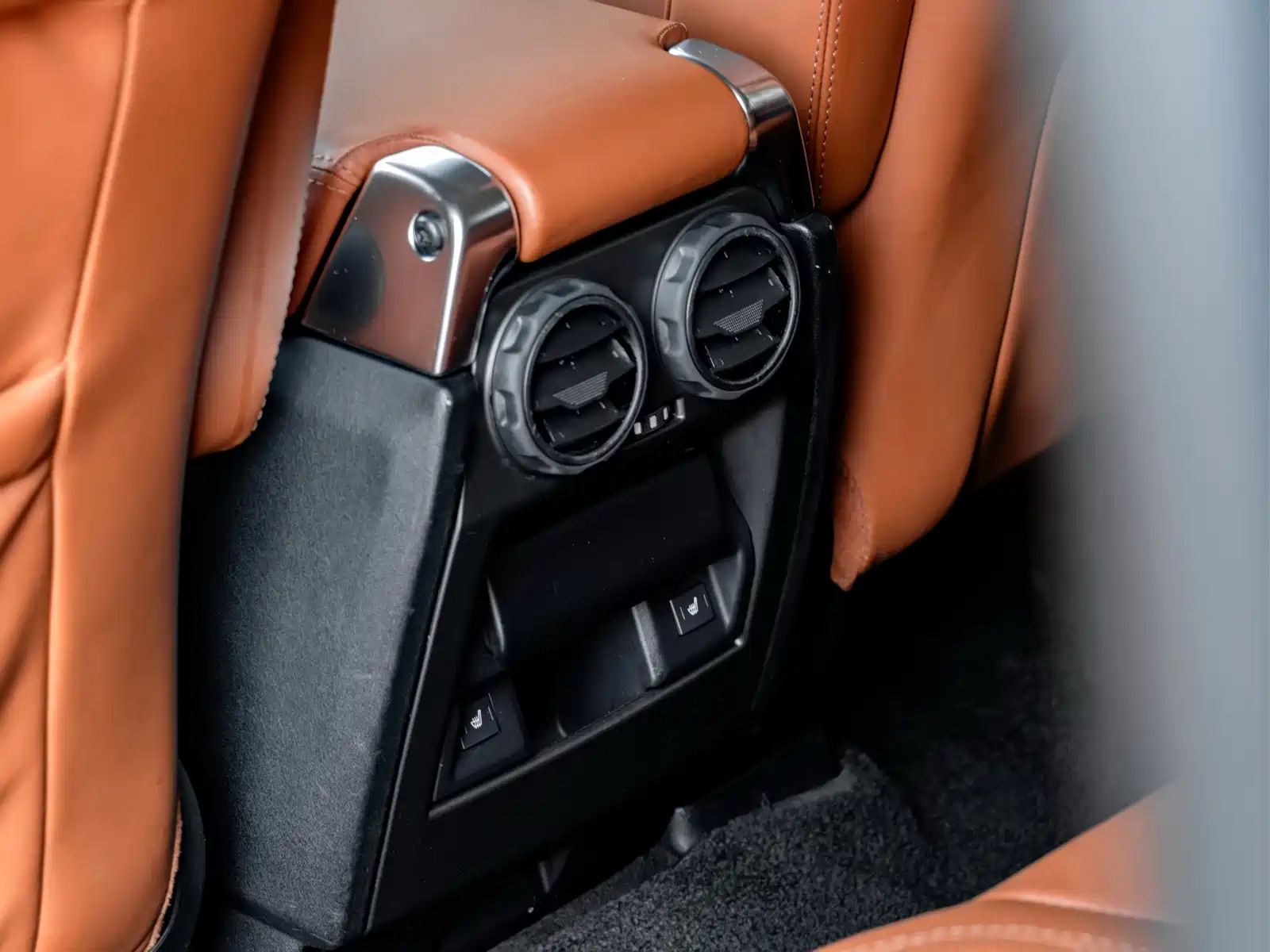 Photo 18 - Land Rover Range Rover Sport