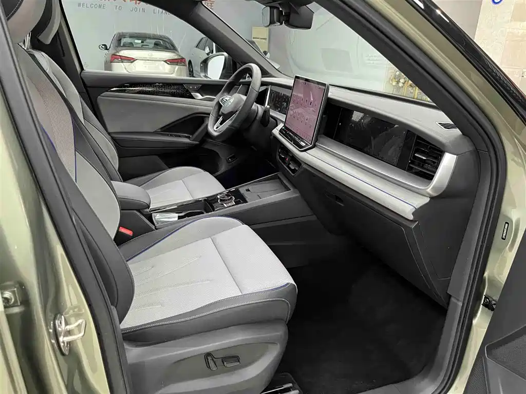 Volkswagen Tayron 2025 Model Tayron L 380TSI 4WD Luxury Easy Package фото 13