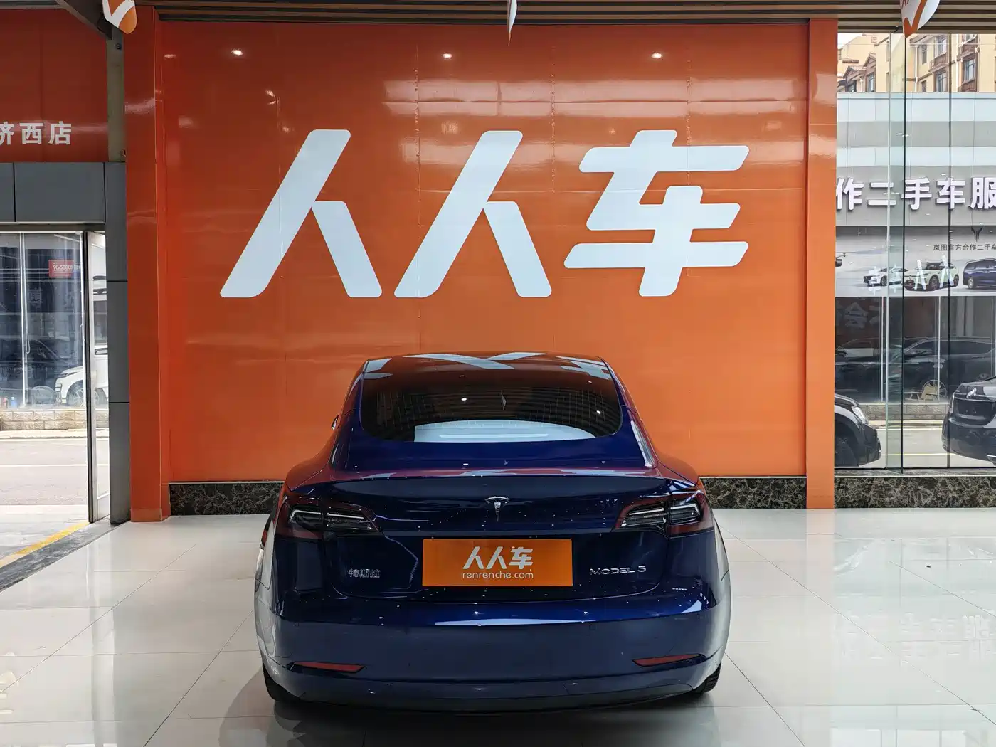Фото 5 - Tesla Model 3