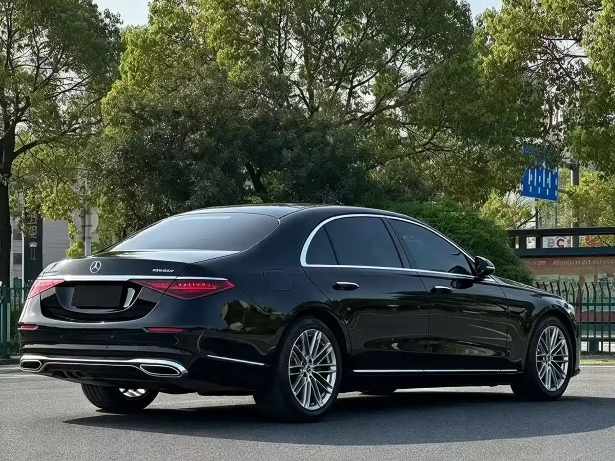 Photo 6 - Mercedes-Benz S-Class