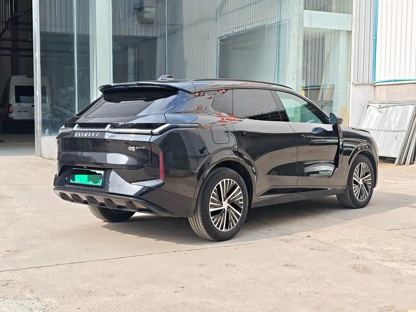 Lynk & Co 08 EM-P 2023 120km Long Range Pro фото 7