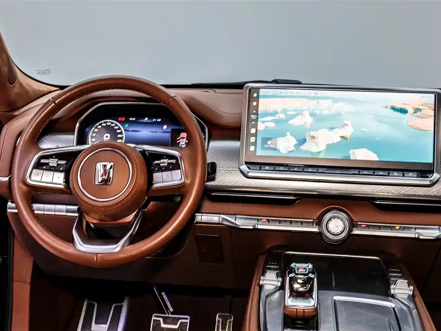 TANK TANK 700 NEW ENERGY