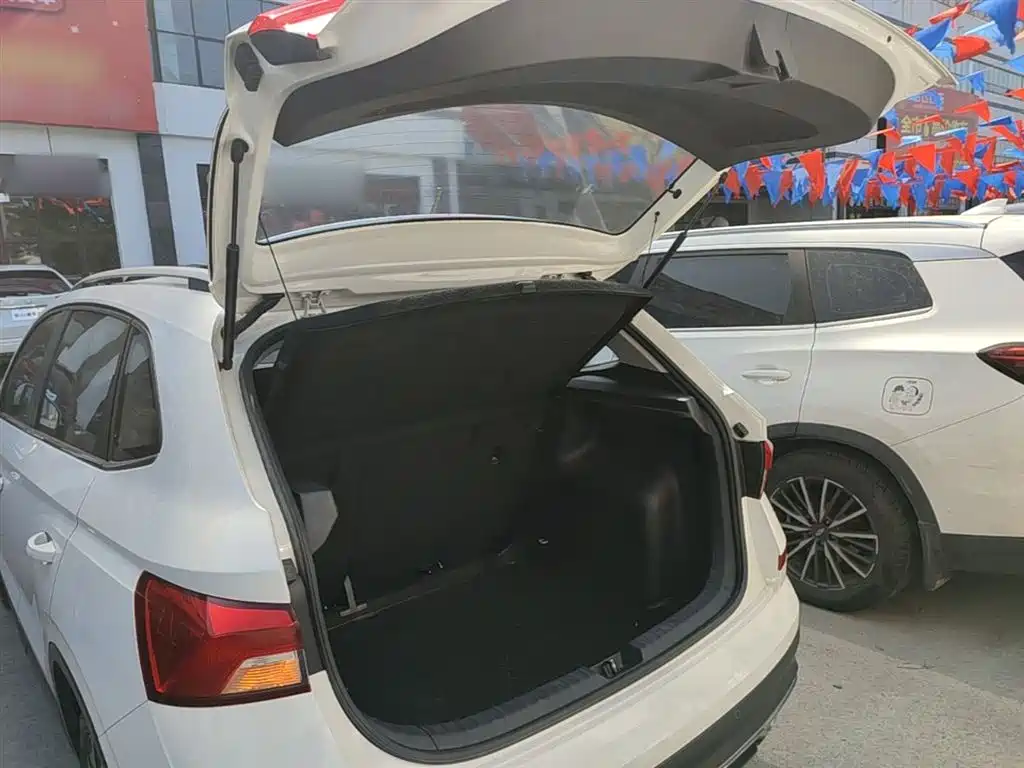 Škoda Kamiq 2020 Model 1.5L Automatic Comfort фото 19