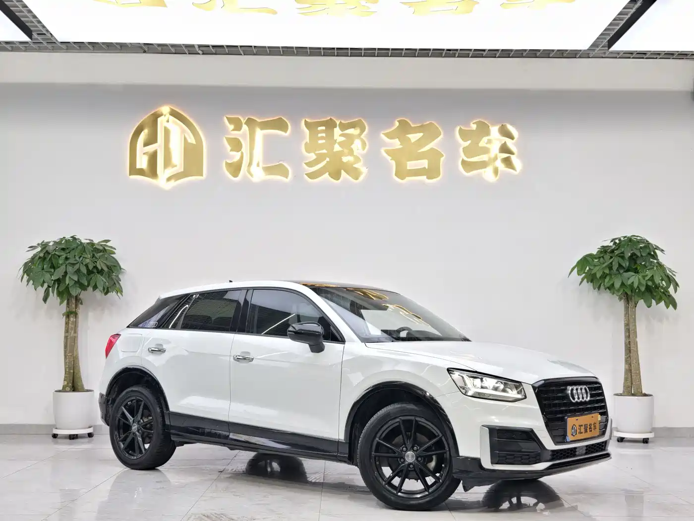 Audi Q2L 2019 2018 35 TFSI Launch Exclusive Edition China VI