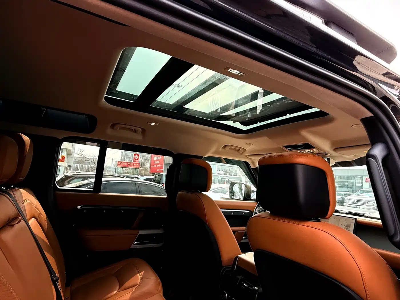 Land Rover Defender 2024 110 3.0T P400 Dark Special Edition фото 23