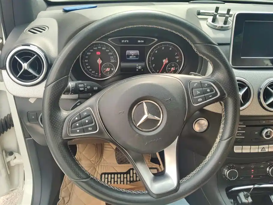 Mercedes-Benz B-Class 2015 B 200 Dynamic фото 15