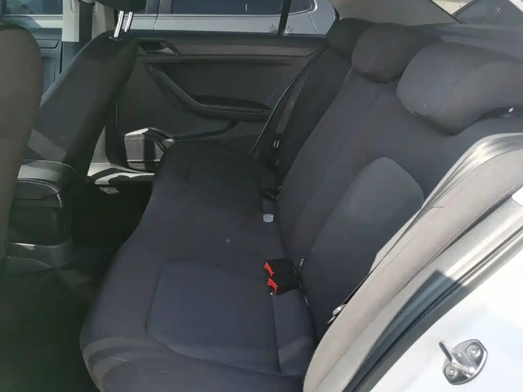 Volkswagen Jetta 2015 Quality Edition 1.4L Manual Fashion фото 17