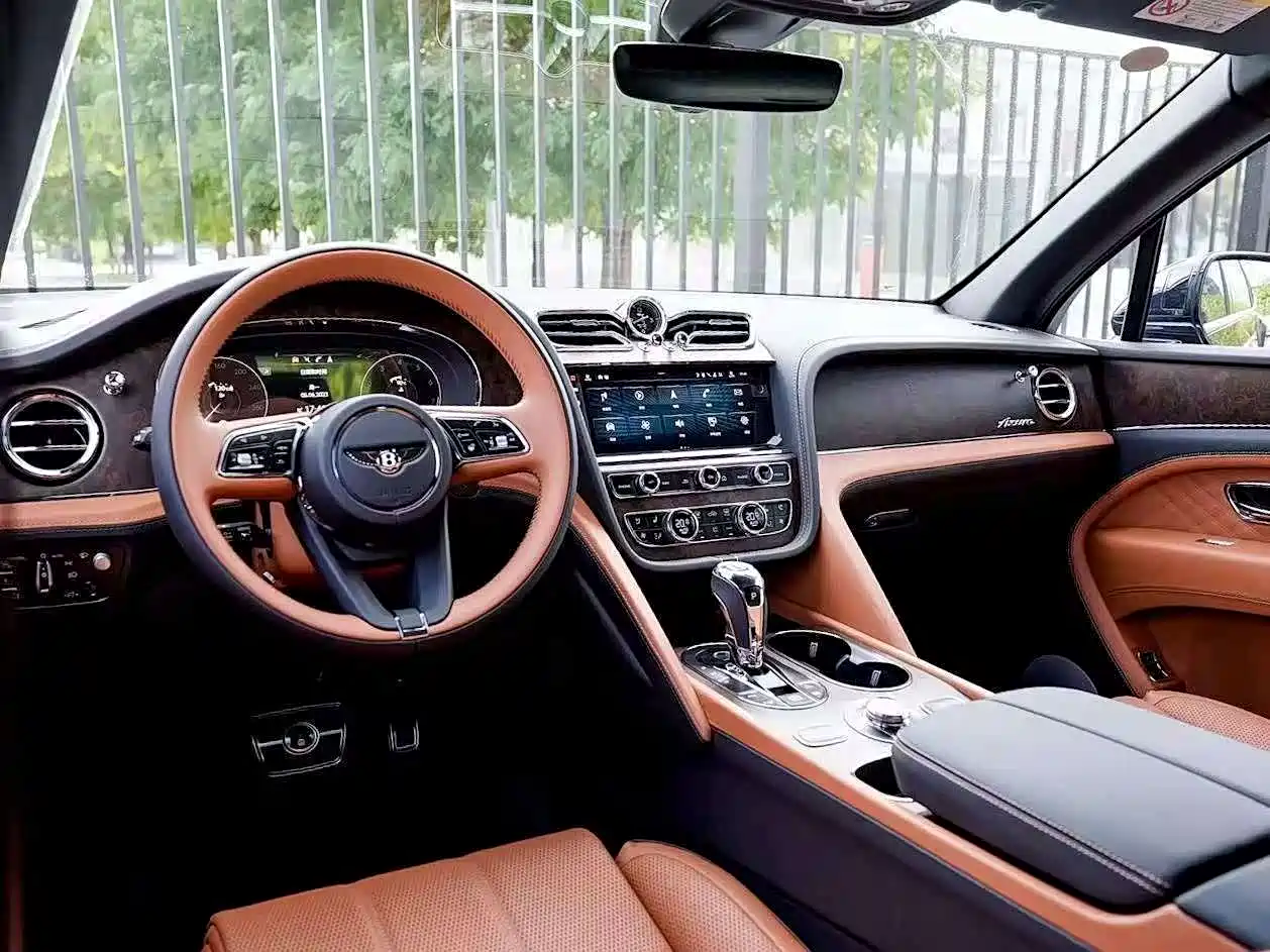 Photo 9 - Bentley Bentayga