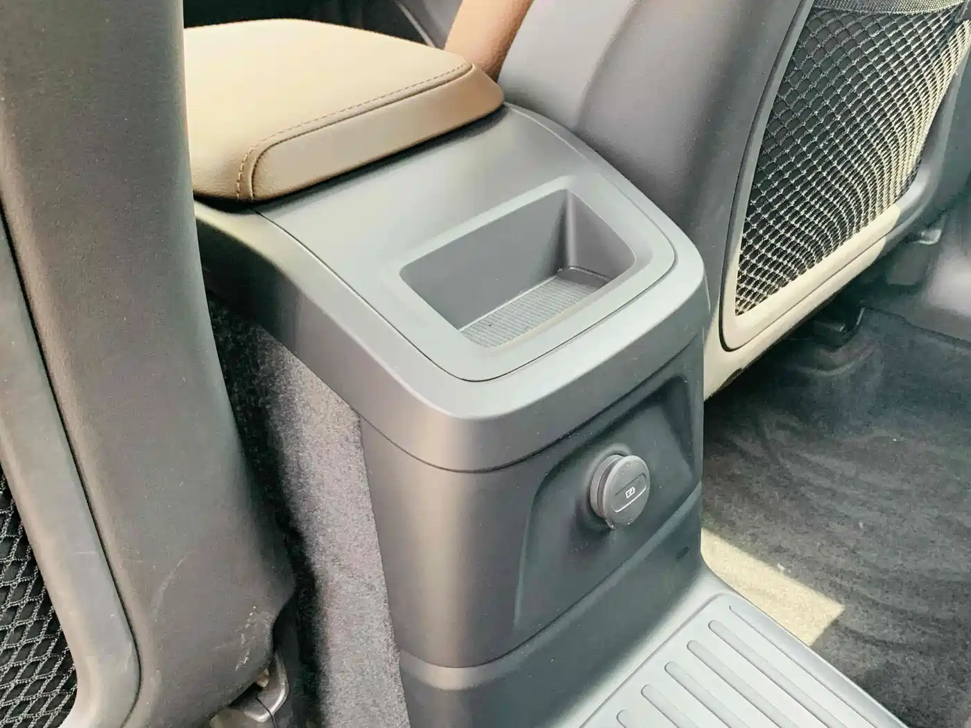 VOLVO XC60 PLUG IN HYBRID