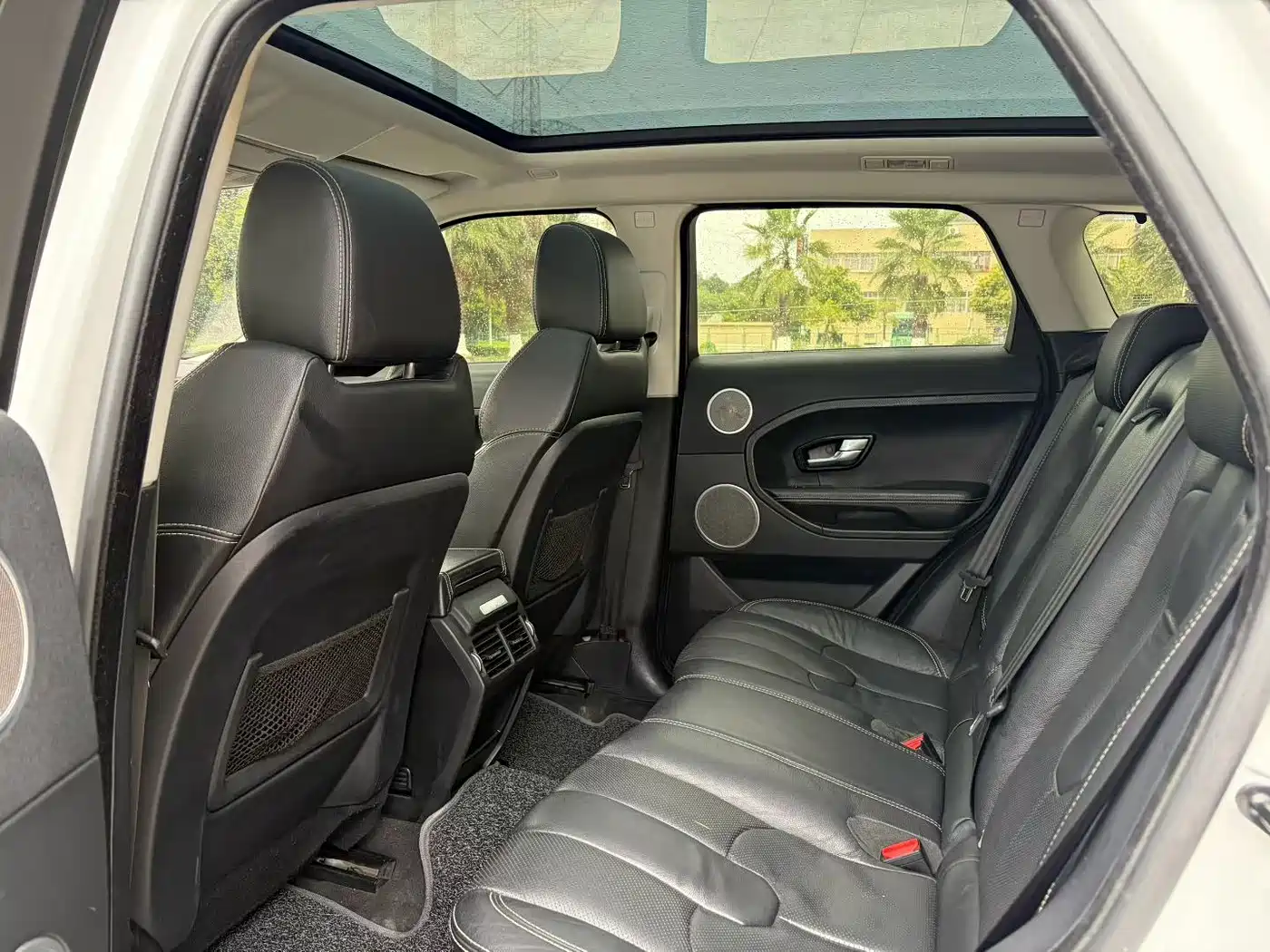 Land Rover Range Rover Evoque (Import) 2014 2014 2.0T 5-door Brilliance Sport
