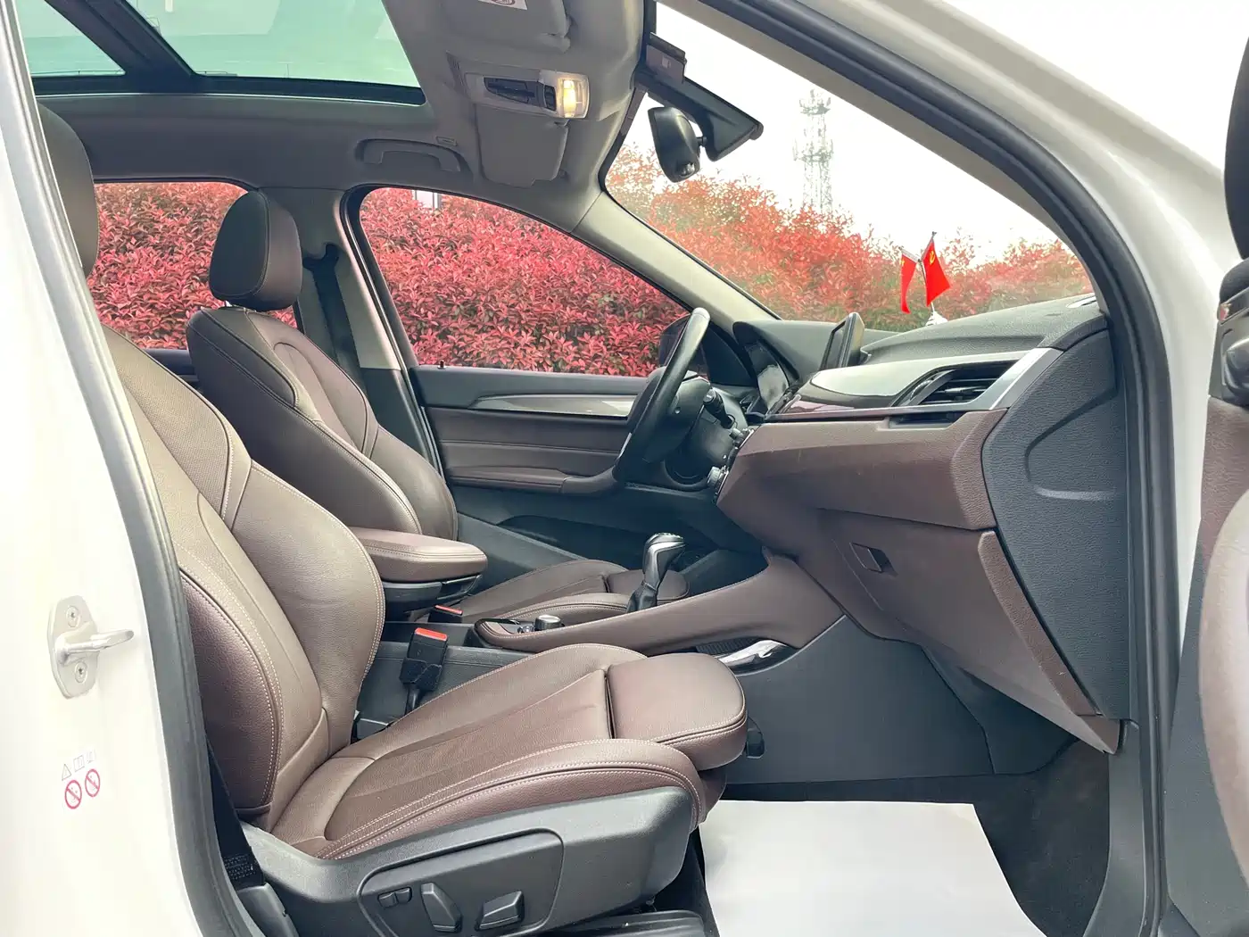 BMW X1 2018 sDrive18Li Premium Model фото 13
