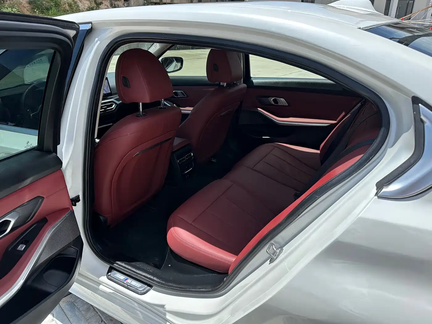 BMW 3 Series 2024 325Li M Sport Package фото 5