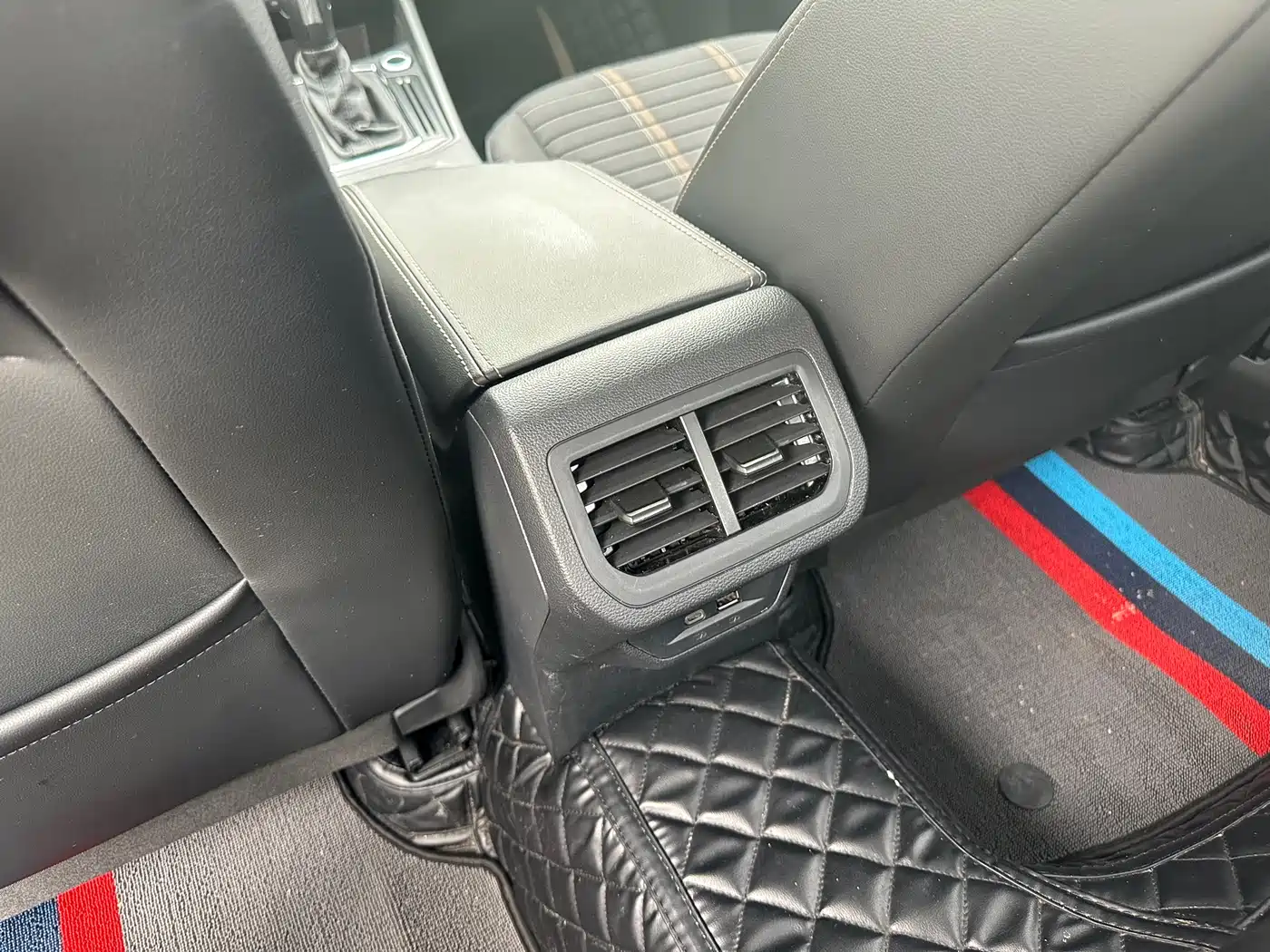 Volkswagen Lavida 2022 1.5L Auto Comfort Edition фото 9