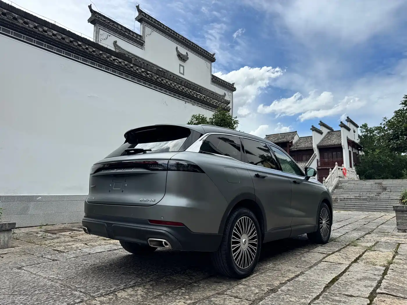 Chery Tiggo 8L 2024 2024 2.0T 2WD Premium 5-seater