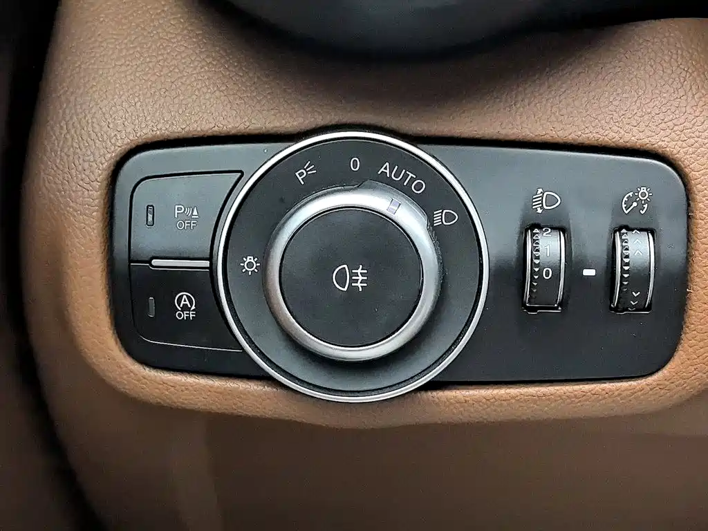 Alfa Romeo Giulia 2019 2017 2.0T 200HP Elite Edition