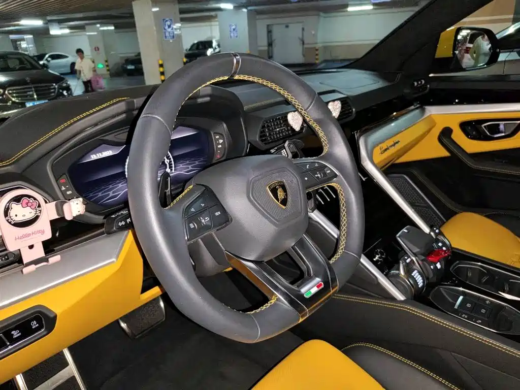 Lamborghini Urus 2021 4.0T V8 фото 11