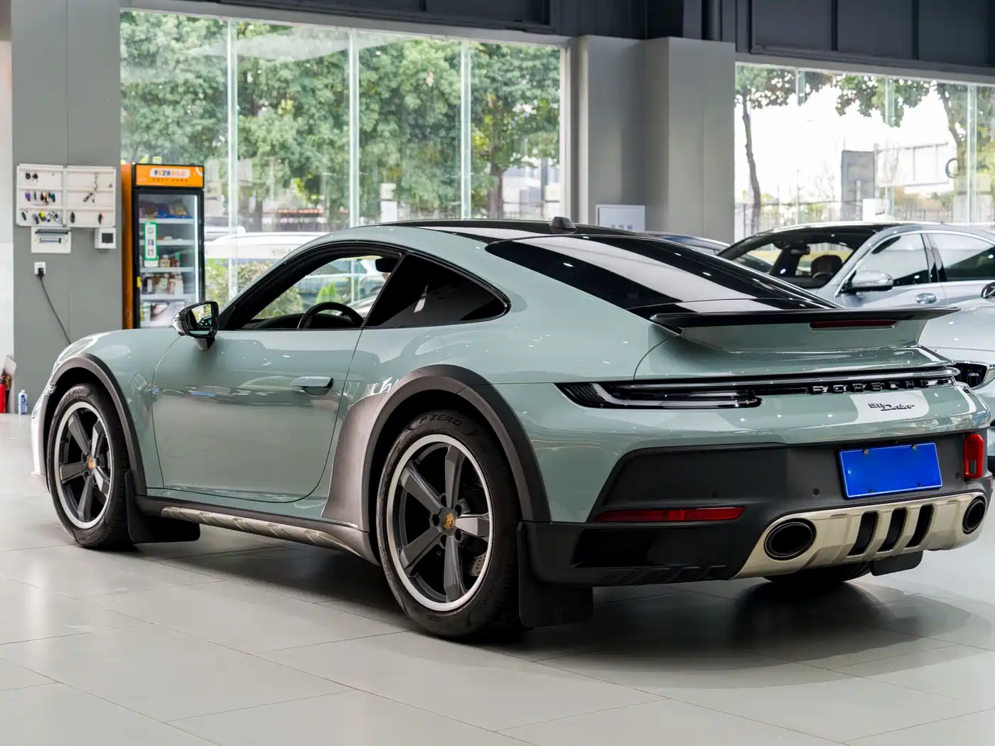 Porsche 911 2023 Dakar 3.0T фото 25