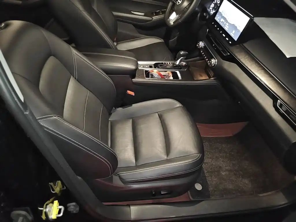 Photo 25 - Nissan Teana