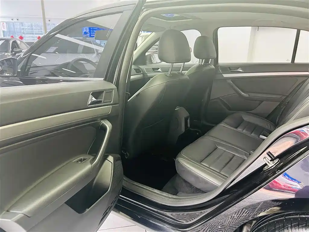 Volkswagen Lavida 2017 230TSI DSG Comfort Edition фото 22