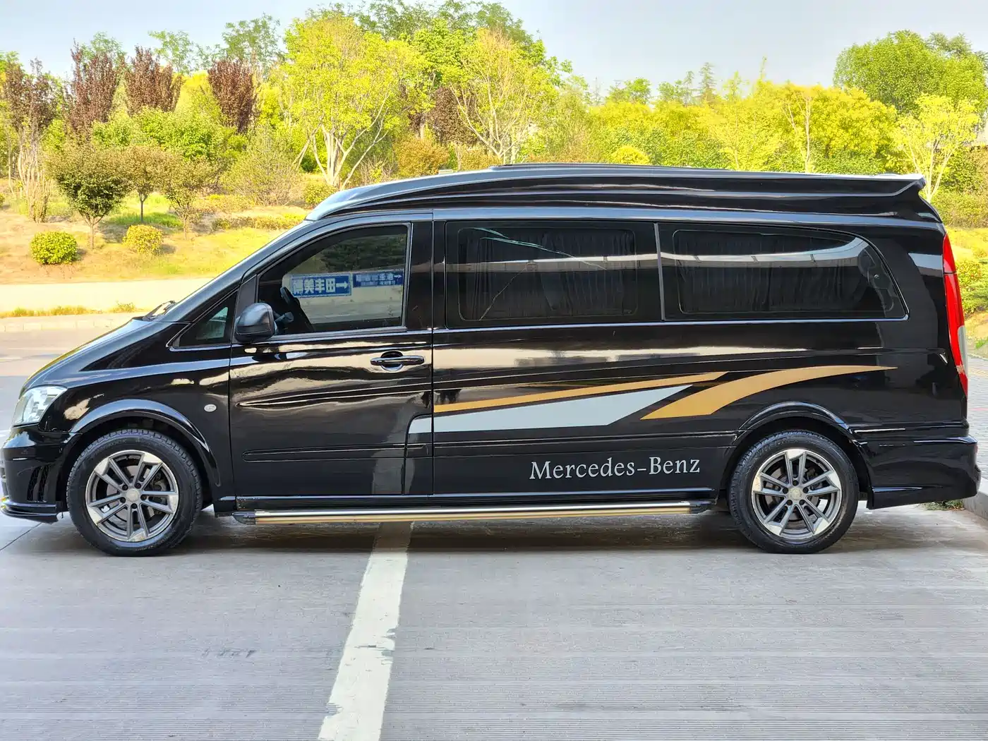 Mercedes-Benz Vito 2013 Model 3.0L Elite Edition фото 5