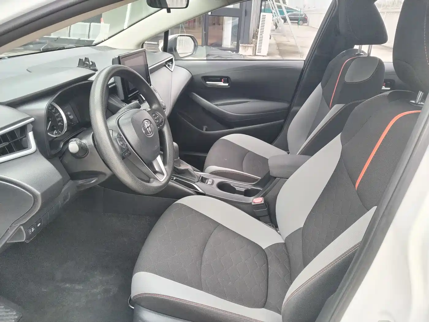 Toyota Corolla 2023 1.2T Pioneer Edition фото 24