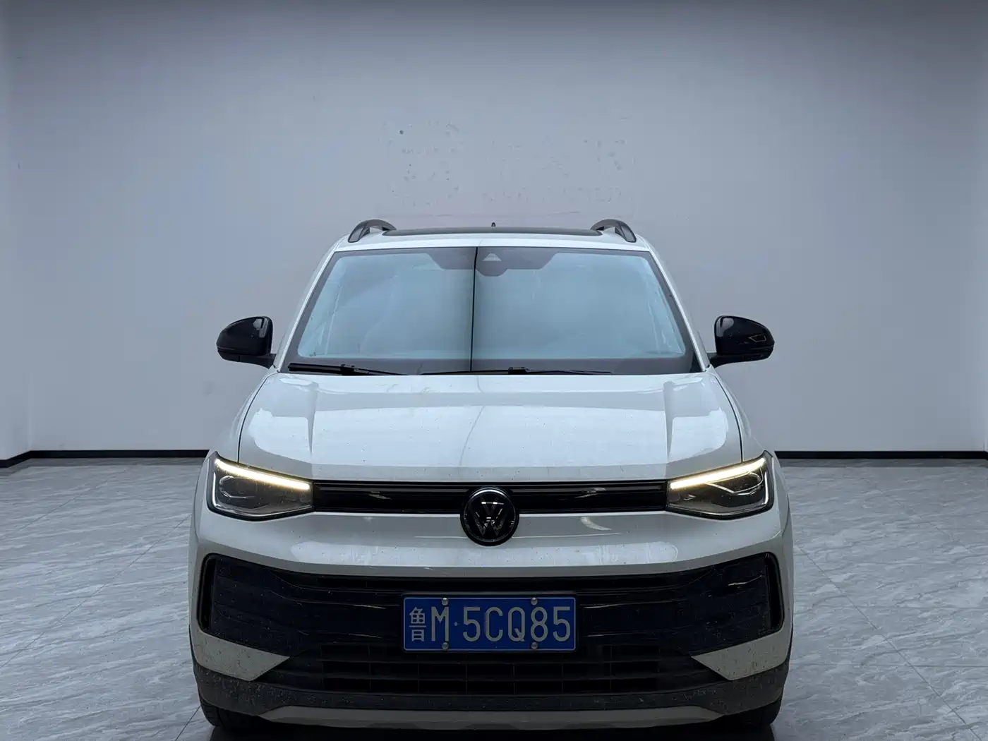 Volkswagen Tharu 2025 Model Rising Star 1.5L Advance Edition фото 2
