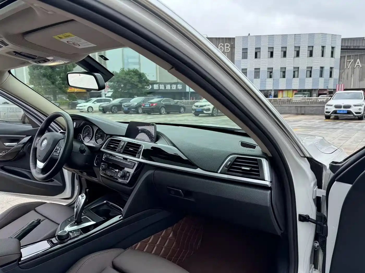 BMW 3 Series 2018 320Li Fashion Style фото 28