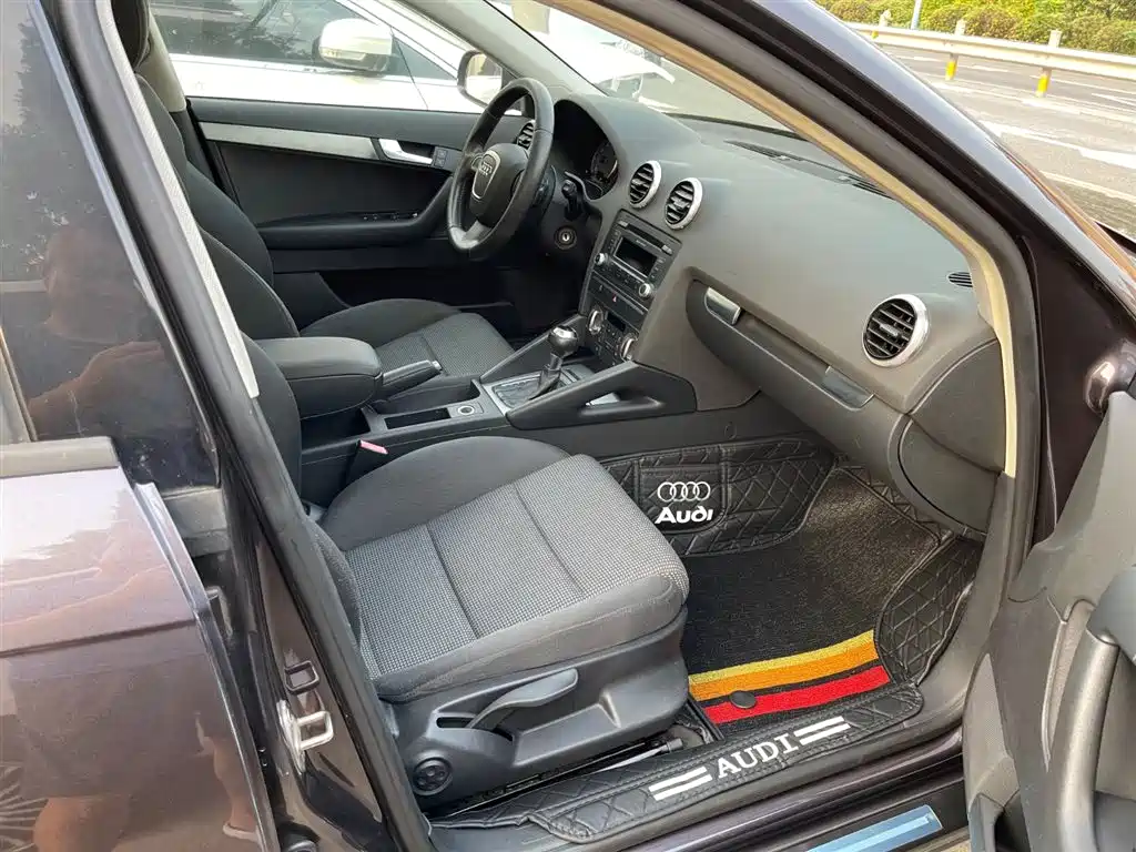Audi A3 (Import) 2012 Sportback 1.4T Luxury фото 5