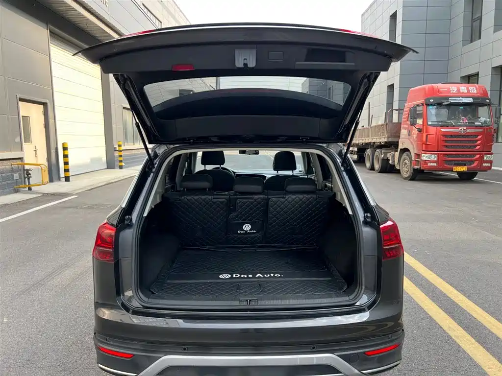 Volkswagen Tayron 2019 330TSI 2WD Luxury China V фото 16