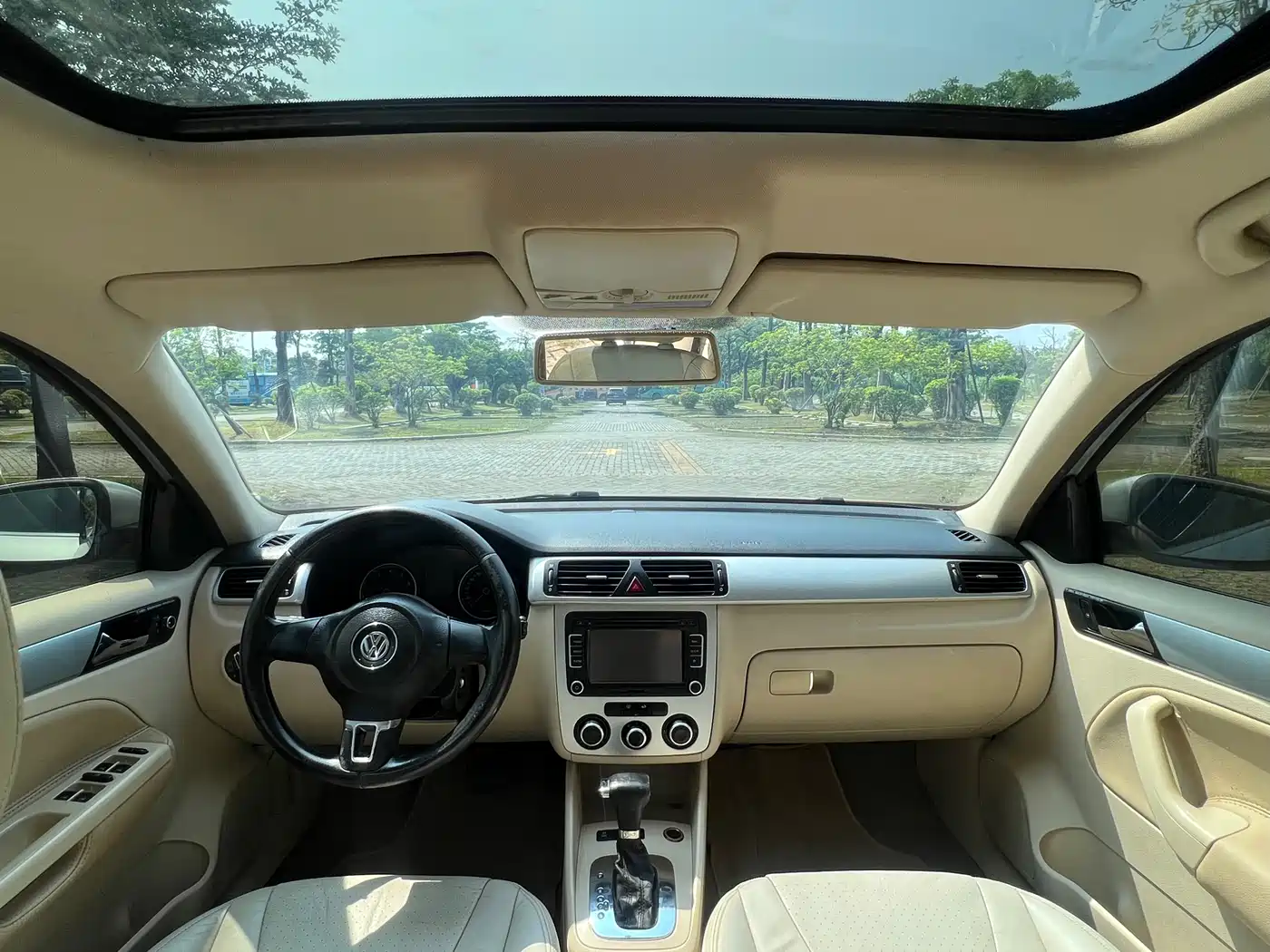 Volkswagen Bora 2011 1.4T AT Sportline фото 12