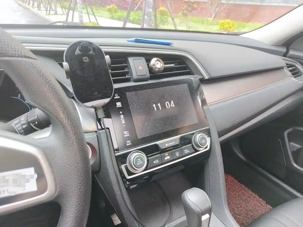 Фото 6 - Honda Civic