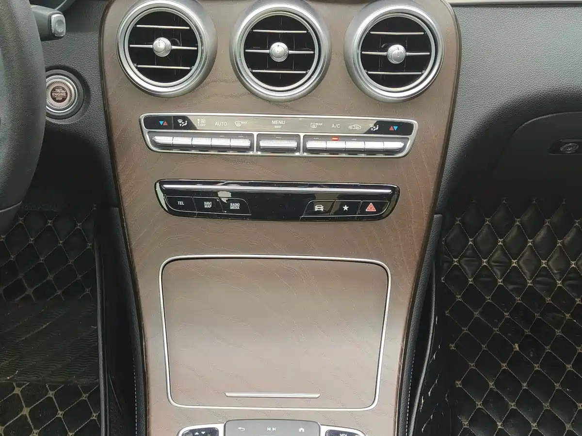 Mercedes-Benz GLC 2021 GLC 260 L 4MATIC Luxury фото 11