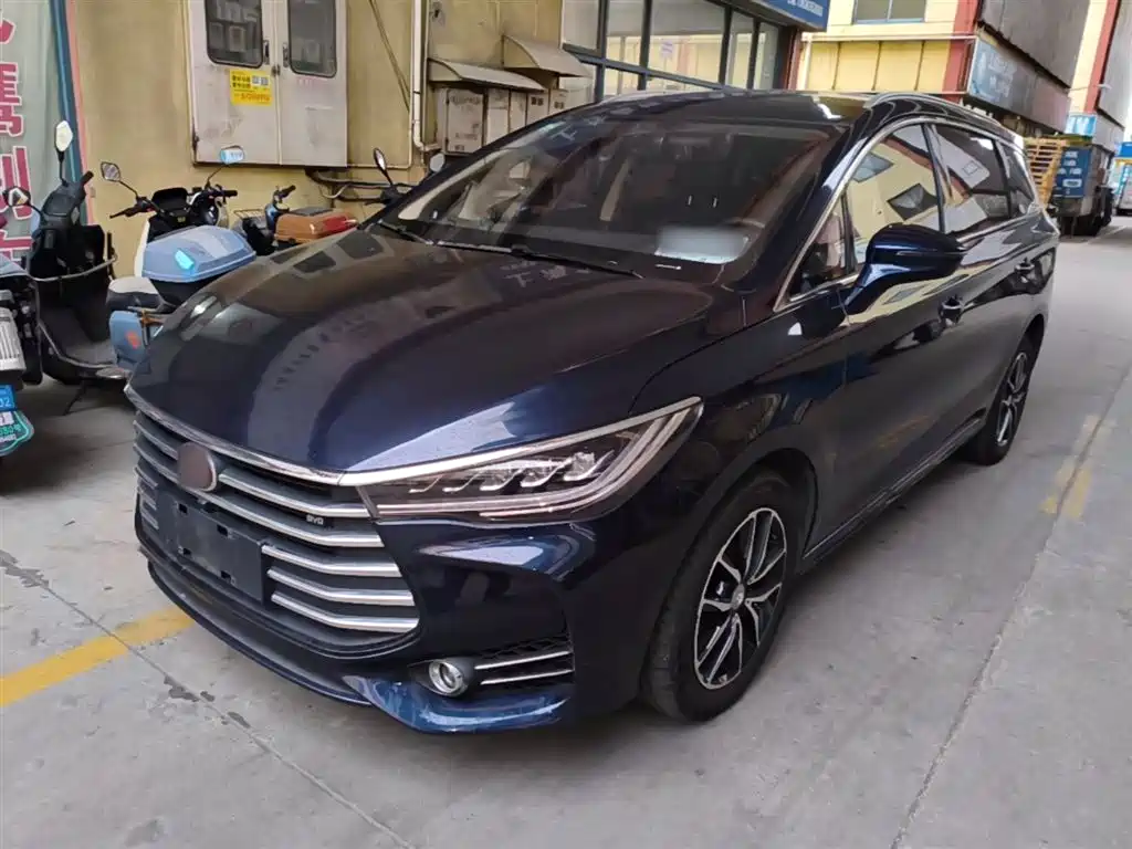 BYD Song MAX 2018 1.5T Auto Smart Connected Elite 6-Seater фото 2