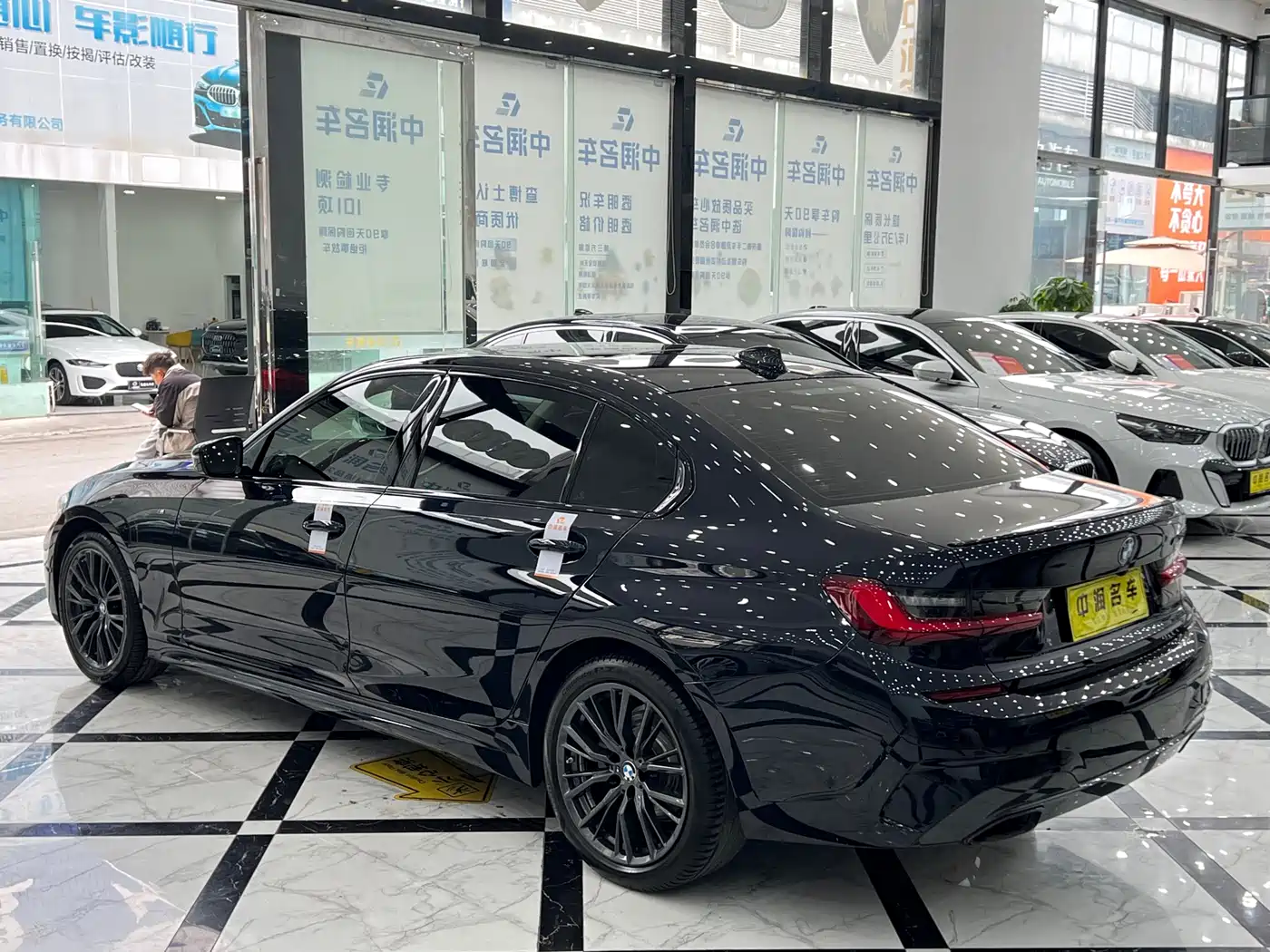 BMW 3 Series 2022 325Li M Sport Shadow Edition фото 4