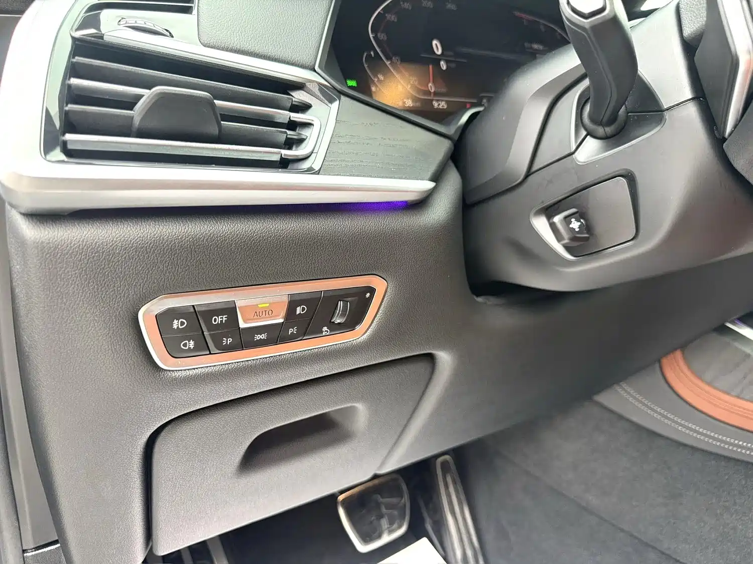 Photo 8 - BMW X7